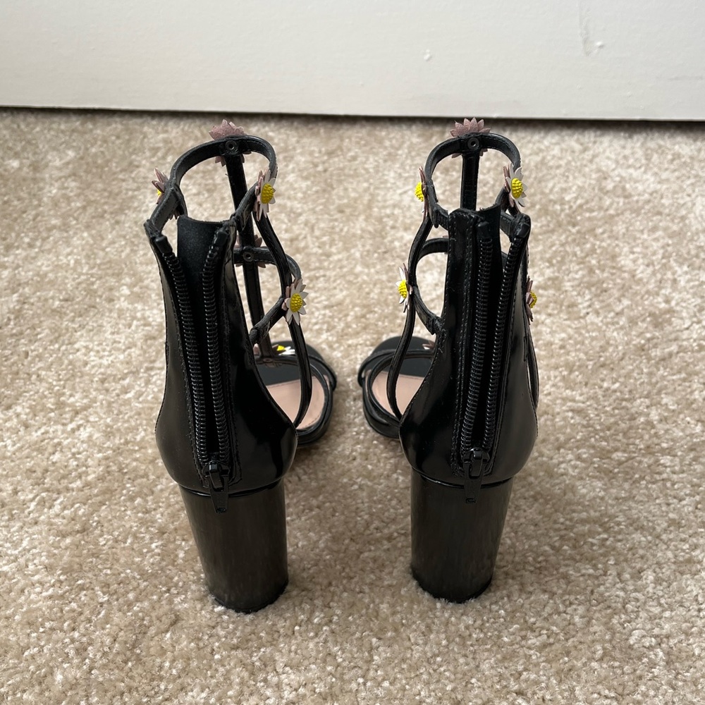 BCBGeneration Strappy Sandals Black Size 6 - Picture 4 of 8
